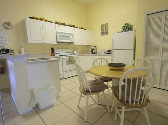 Foto del edificio - 8848 Grand Palms Cir