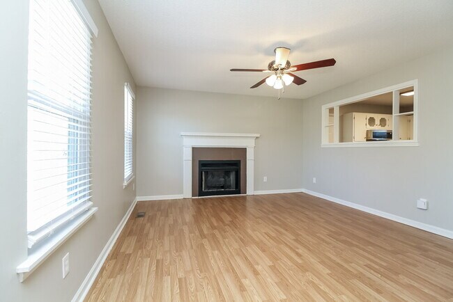 Building Photo - 1506 Ashlawn Dr