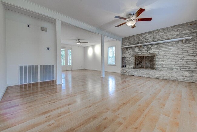 Building Photo - 1508 Grayford Dr