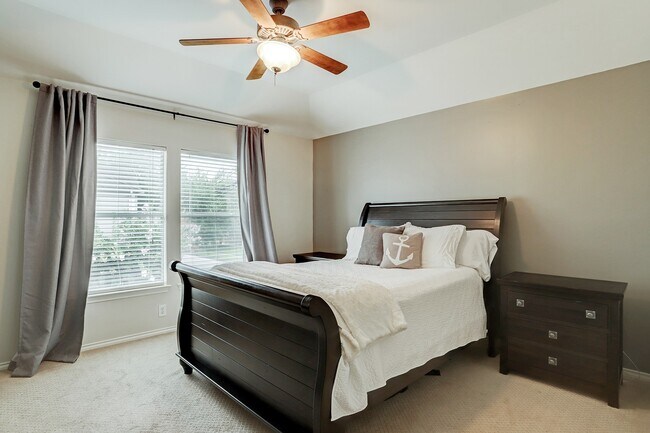 Foto del edificio - 2937 W Dallas St