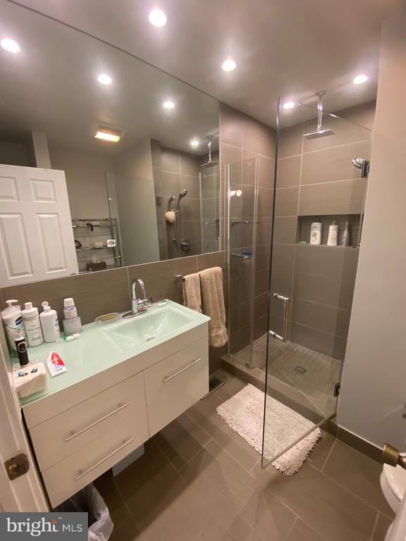 Building Photo - 2104 Seneca Run