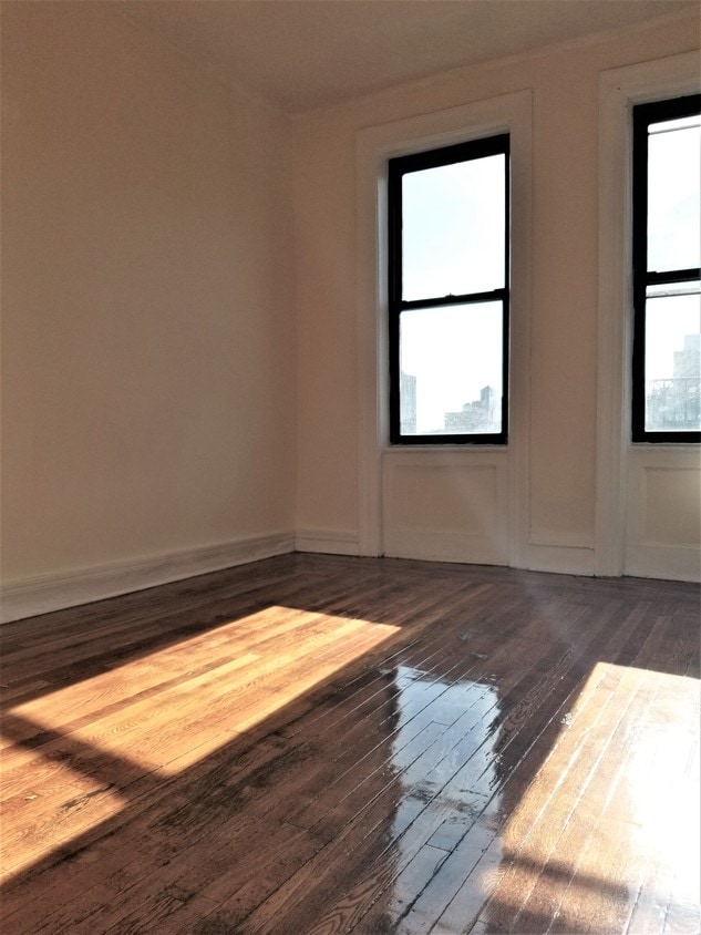 Primary Photo - 555 W 170th St