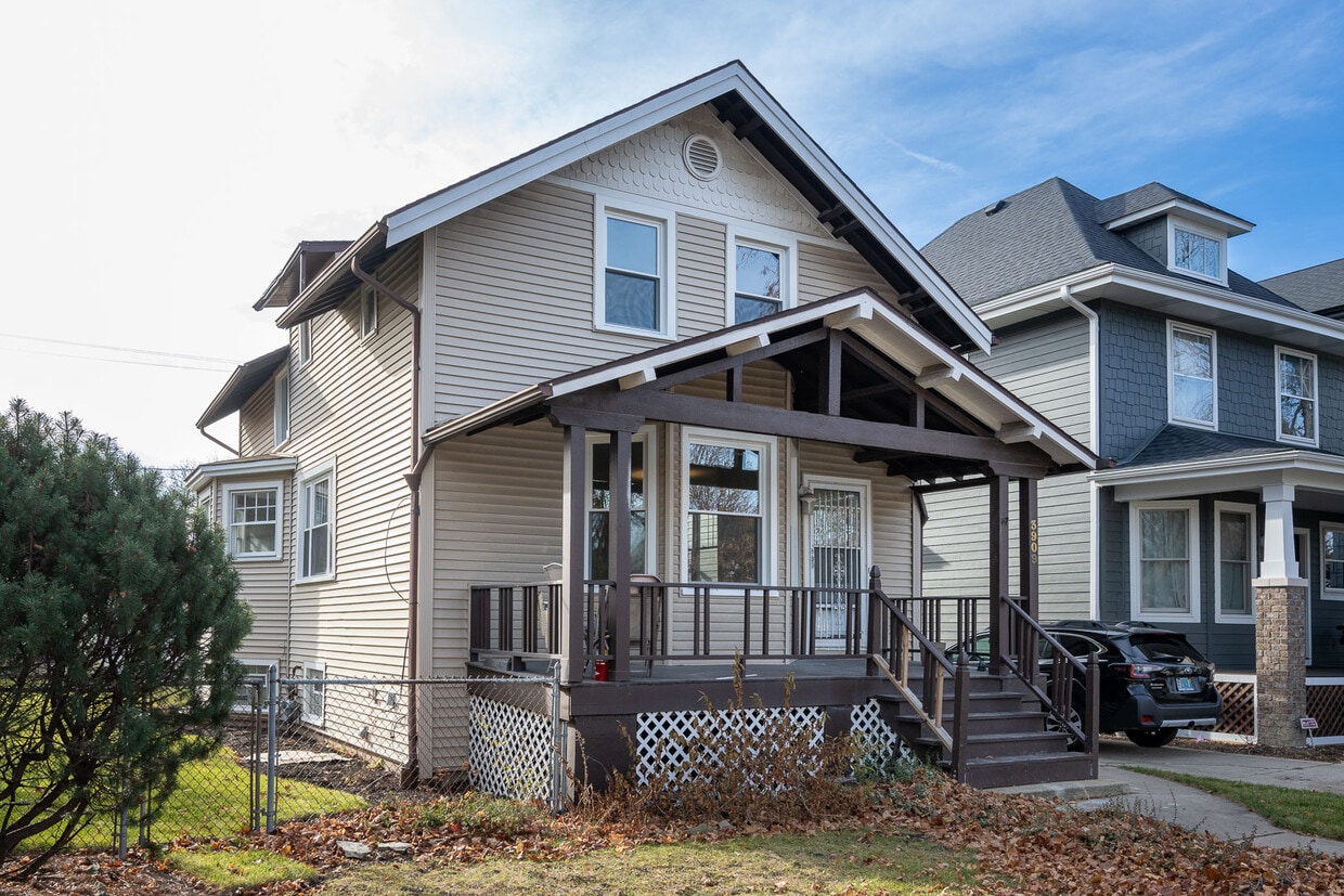Primary Photo - 3909 W Eddy St