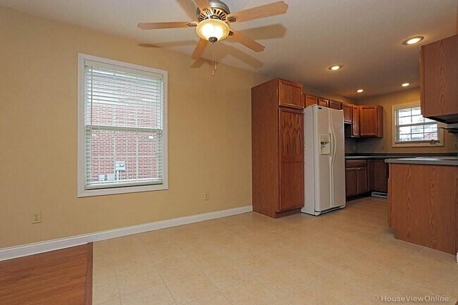 Foto del edificio - Travelers Way 2600/2602