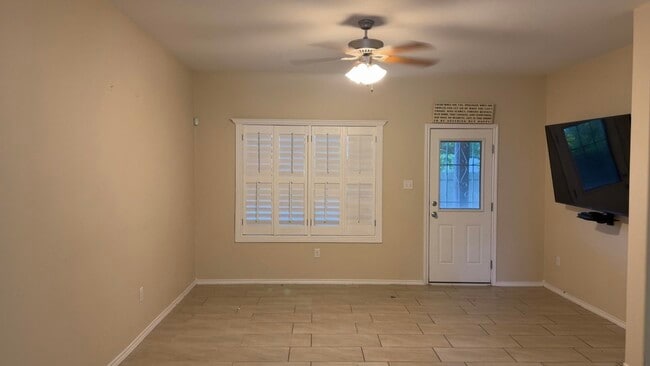 Building Photo - 3307 Simmental Dr