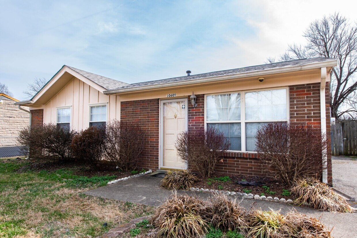 Primary Photo - 3 br, 1 bath House - 10609 S Dodge Lane