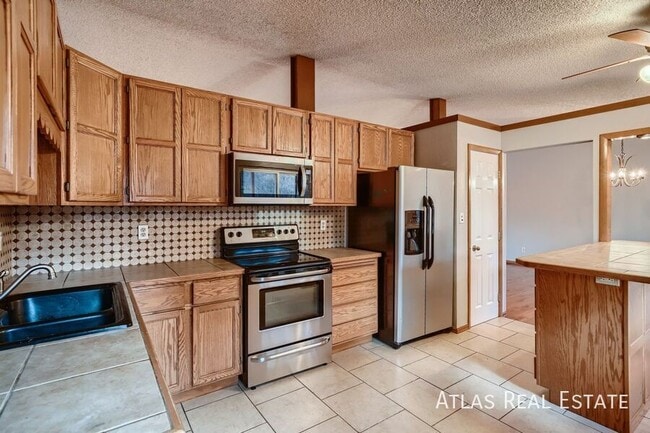 Building Photo - 2918 Oro Blanco Dr