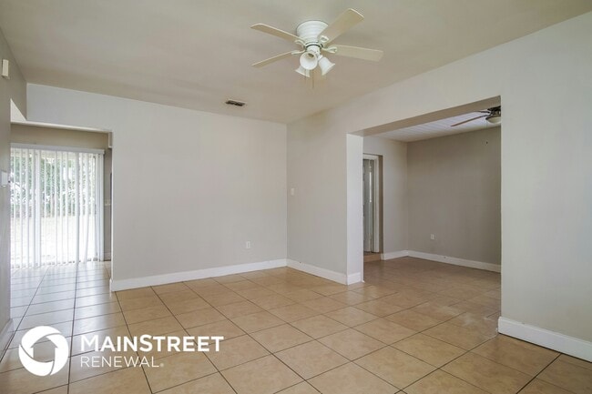 Building Photo - 5018 Indialantic Dr