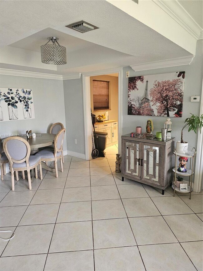 Foto del edificio - 10425 SW 112th Ave