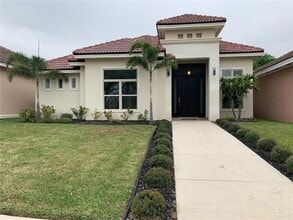 Building Photo - 13 Gran Via St