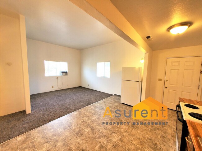 Building Photo - 3095 Canal Ave