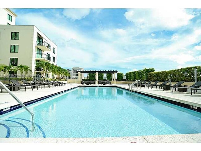 Building Photo - 1300 Ponce de Leon Blvd