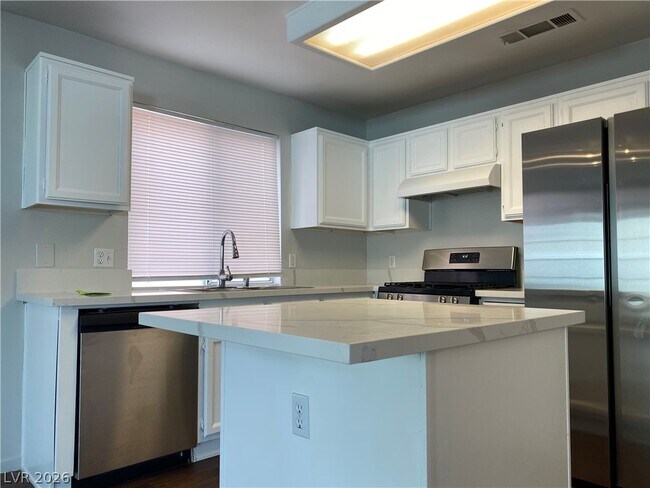 Foto del edificio - 1904 Cedar Bluffs Way