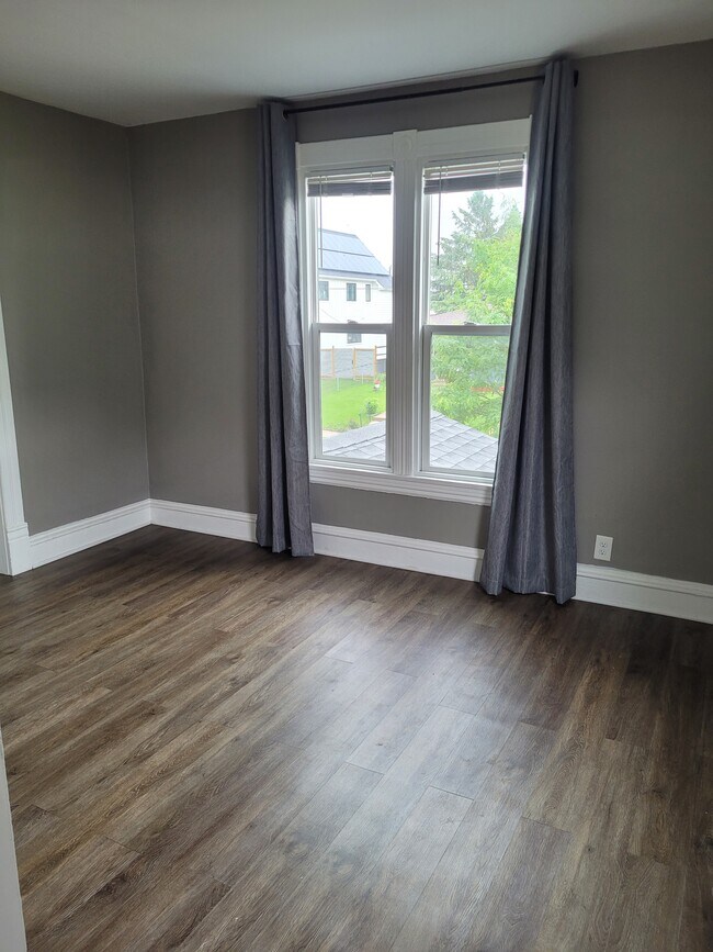 Bedroom - 3014 California St NE