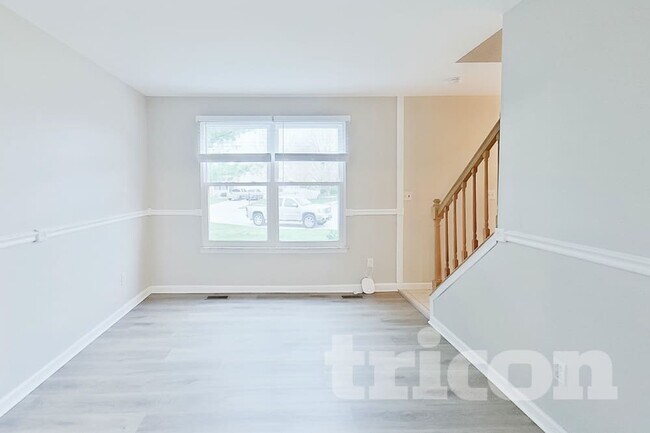 Foto del edificio - 4 Sapphire Ct