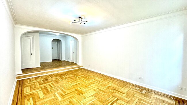 Foto del edificio - 41-07 42nd St