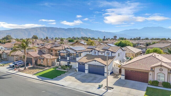 Foto del edificio - 469 Partridge Ln