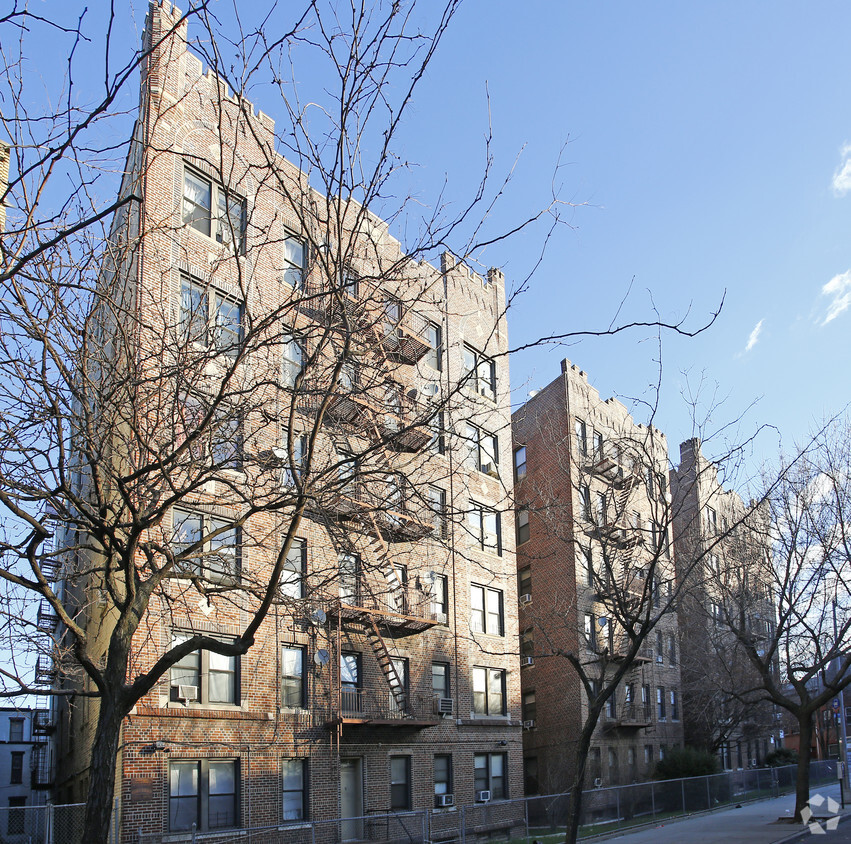 Foto del edificio - 110 New York Ave