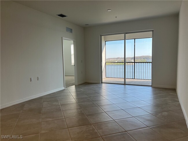 Building Photo - 5583 Double Eagle Cir