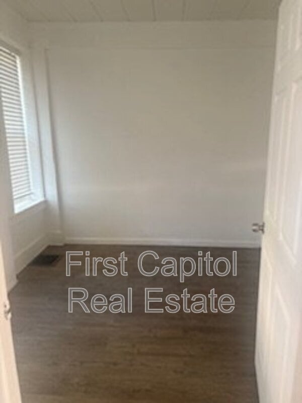 Building Photo - 1800 Market St