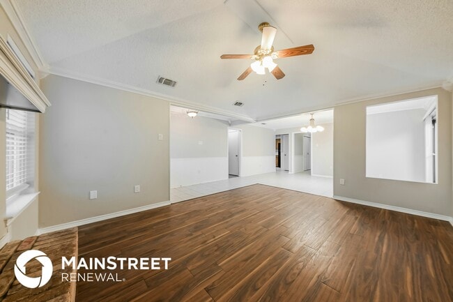 Building Photo - 2310 Markland St