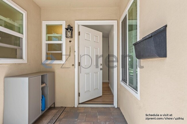 Building Photo - 5117 Shady Ave