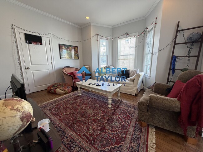 Foto del edificio - 10 Greylock Rd