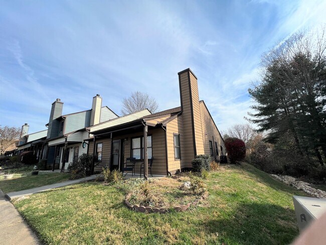 Foto del edificio - 955 Warwick Ct