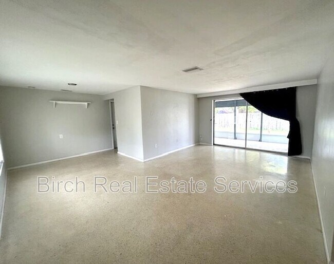 Foto del edificio - 3319 Williamsburg Loop