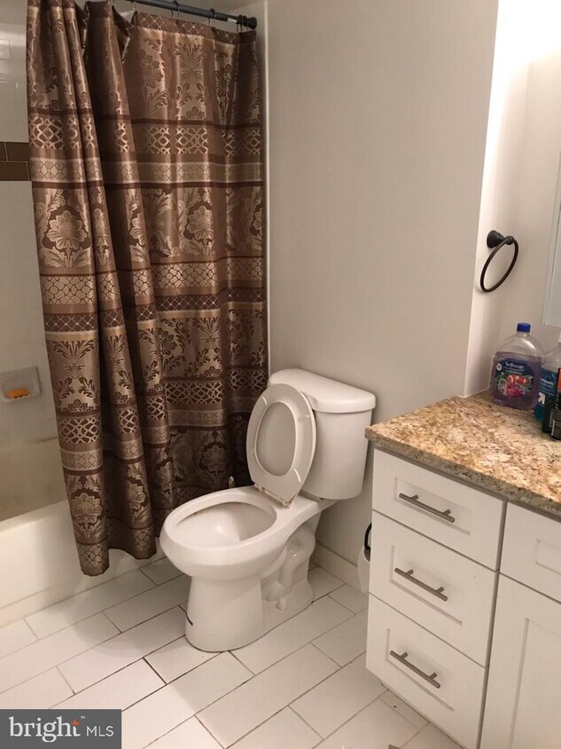 Foto principal - 1420 Locust St