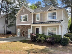 Building Photo - 2600 Taton Ct