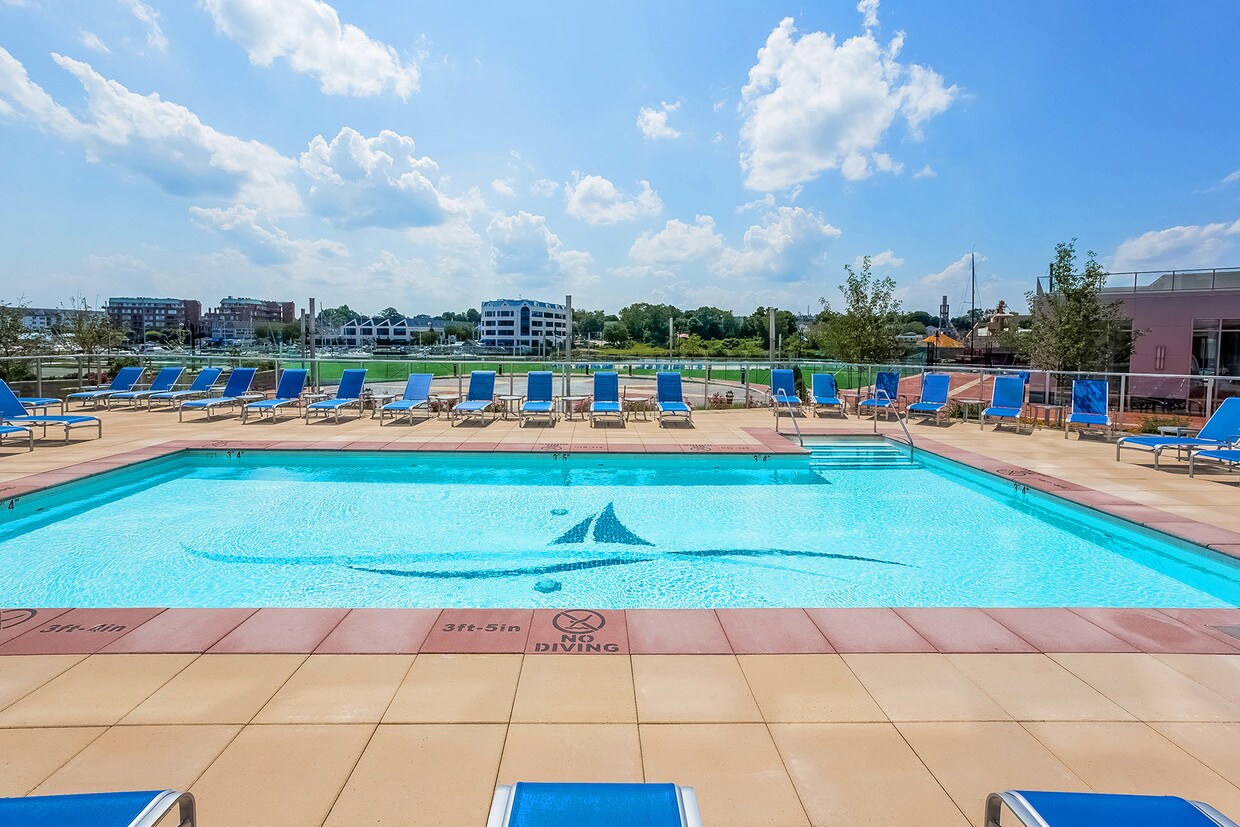 Beacon Harbor Point Apartments Stamford, CT