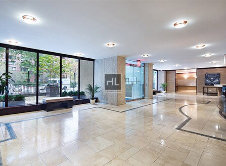 Foto del edificio - 50 W 97th St