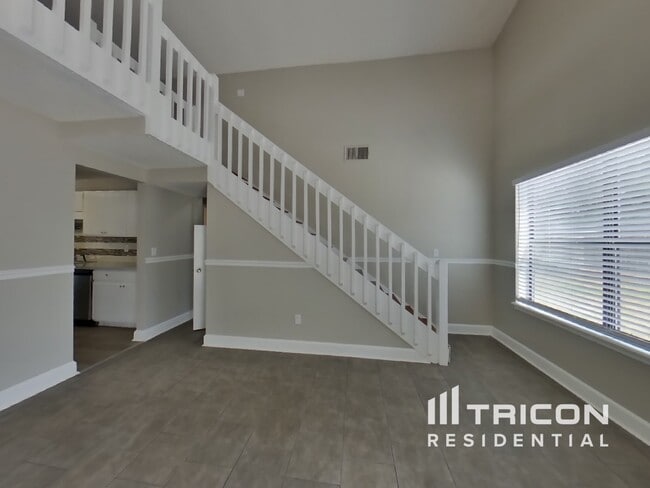 Foto del edificio - 12178 Rochford Ln