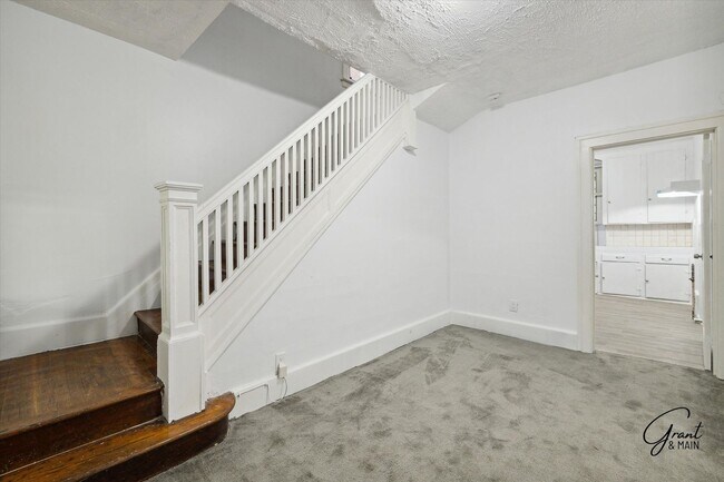 Foto del edificio - $1200/month bungalow