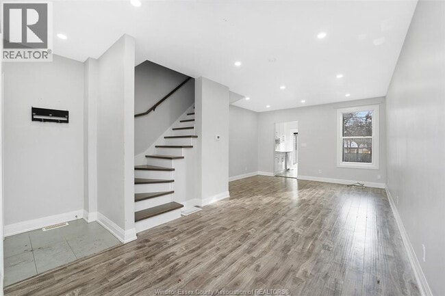 Building Photo - 1657 Martindale St