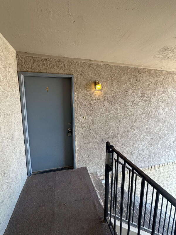 Building Photo - 10660 W Concordia Dr