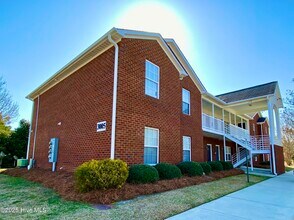 Building Photo - 3001 MacGregor Downs Rd