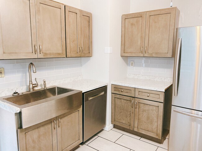 Kitchen - 715 Maryland Ave