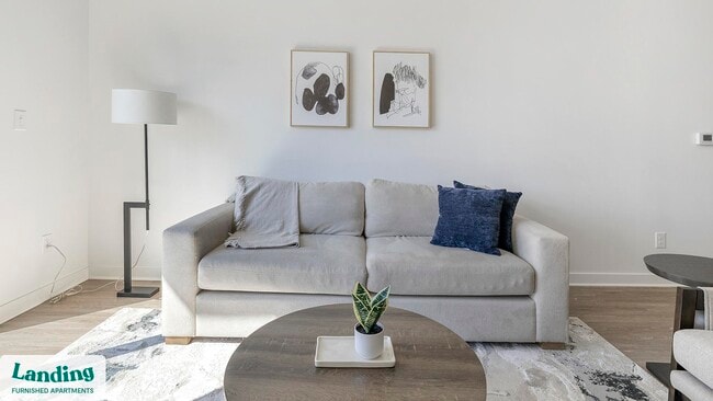 Building Photo - 2708 Old Lebanon Pike