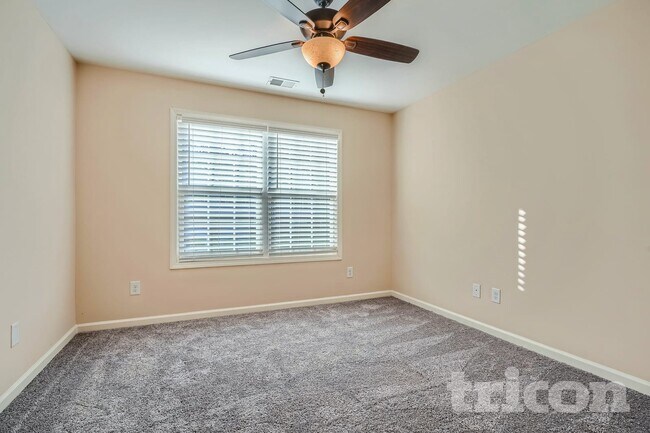 Foto del edificio - 922 Ashton Park Dr SW