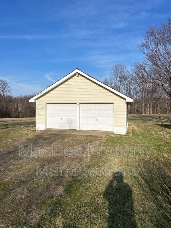 Building Photo - 30 Curtis Estates