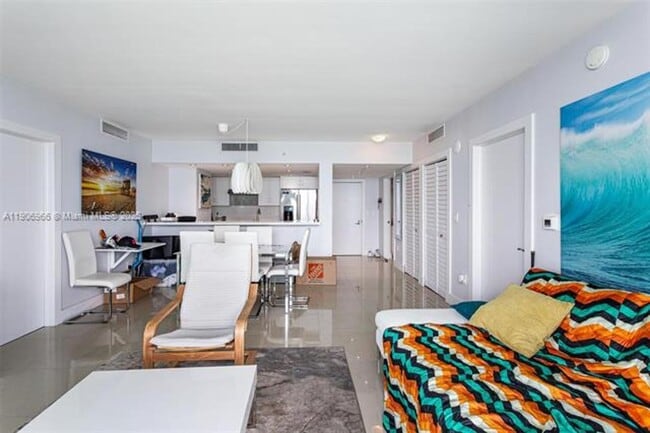 Foto del edificio - 1800 N Bayshore Dr