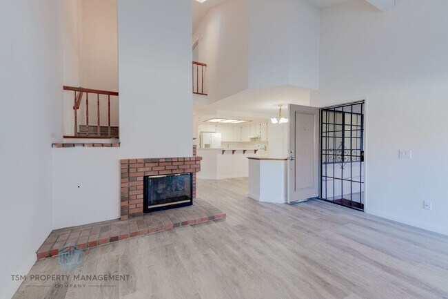 Foto del edificio - 2 Bed 2.5 Bath Montefino Townhome in the Heart of Diamond Bar!