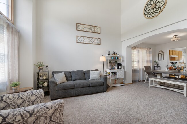 Foto del edificio - Beautiful 4 Bedroom House with Office