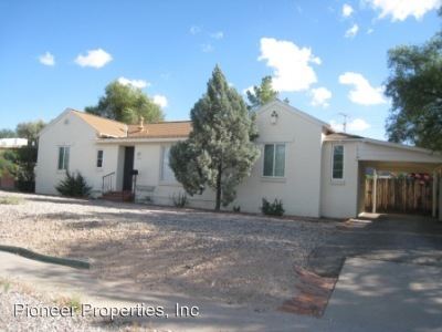Foto principal - 2816 E 8th St