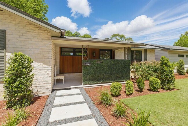 Building Photo - 6010 Nasco Dr