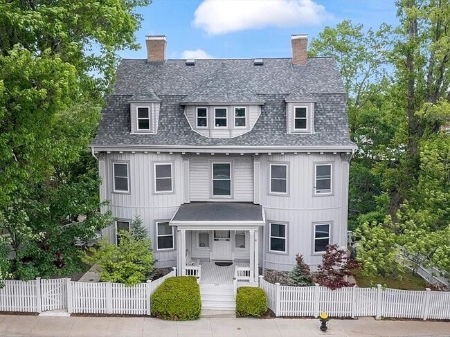 Building Photo - 388 Arborway