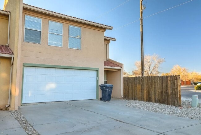 Building Photo - 3035 Bright Star Dr NW