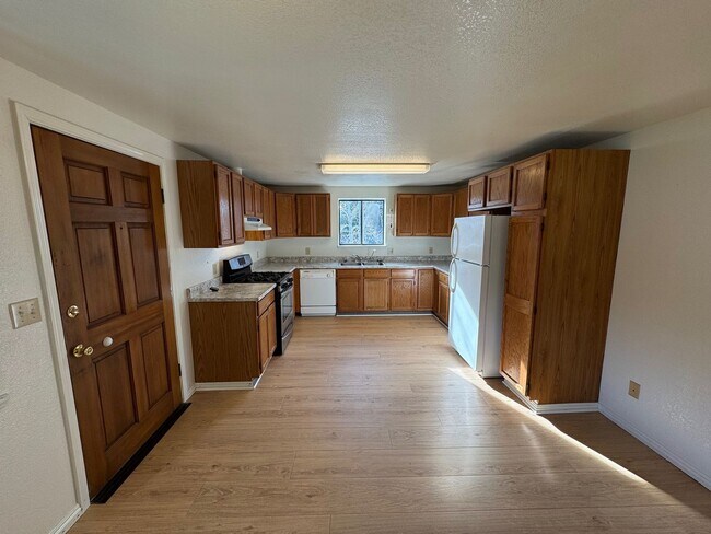 Foto del edificio - 2362 Redwood St